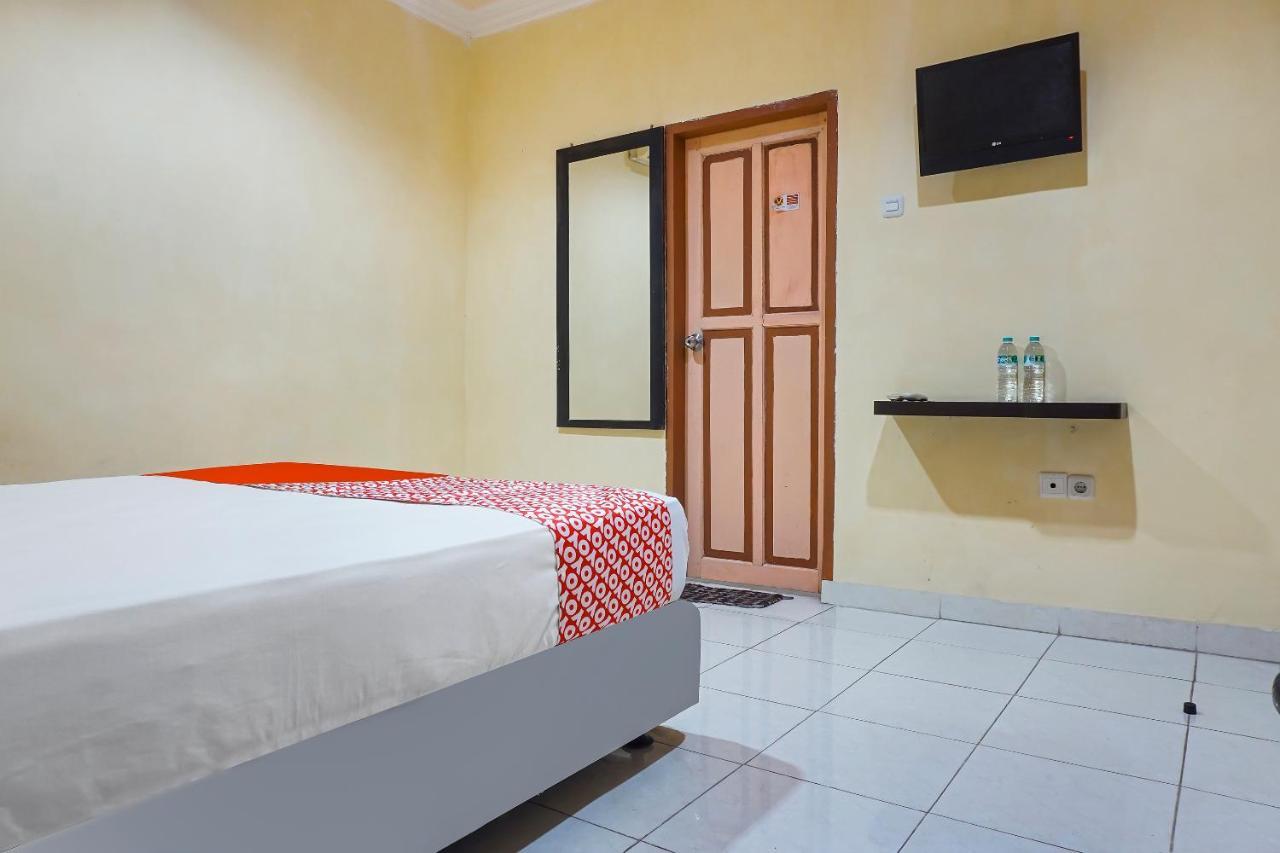 Oyo 90923 Makassar Cottage Balangberu Dış mekan fotoğraf