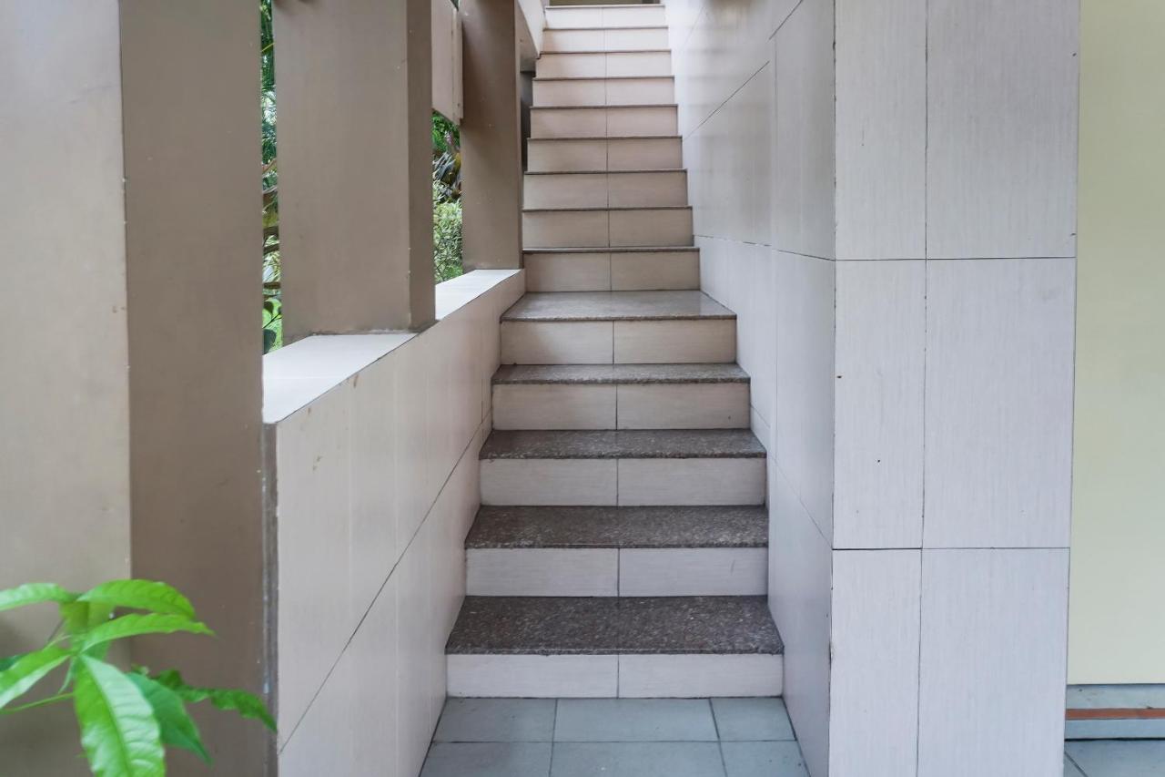 Oyo 90923 Makassar Cottage Balangberu Dış mekan fotoğraf