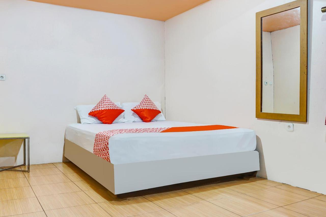 Oyo 90923 Makassar Cottage Balangberu Dış mekan fotoğraf
